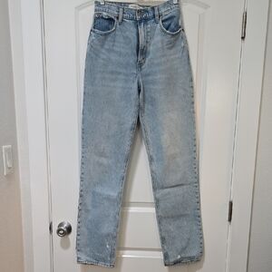 Ambercrombie & Fitch Curve Love '90s Straight Ultra High Rise Size 27 4L--EUC